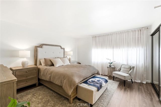 7255 Balboa 20, Lake Balboa, CA 91406