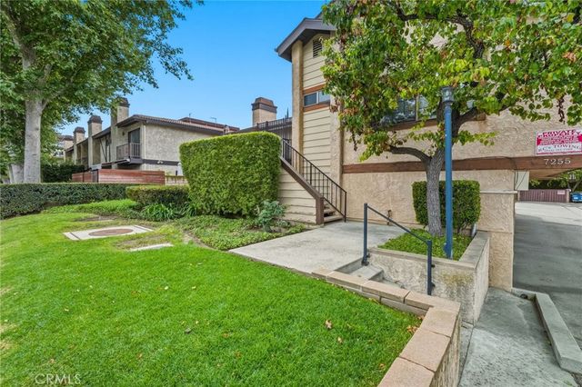 7255 Balboa 20, Lake Balboa, CA 91406