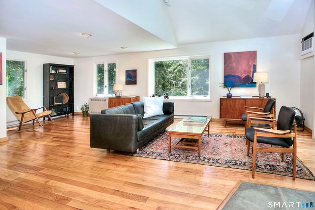73 Nod Road, Ridgefield, CT 06877