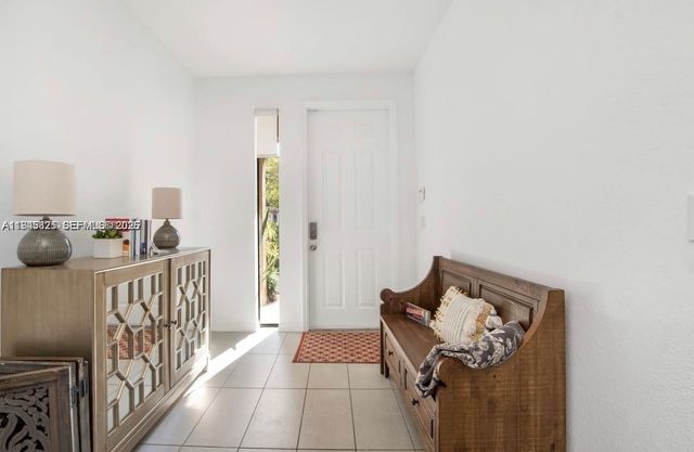 3327 NW 10th Ave, Pompano Beach, FL 33064