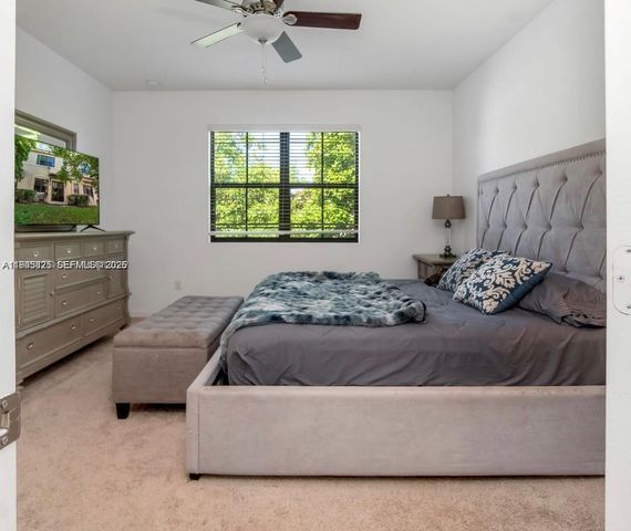 3327 NW 10th Ave, Pompano Beach, FL 33064