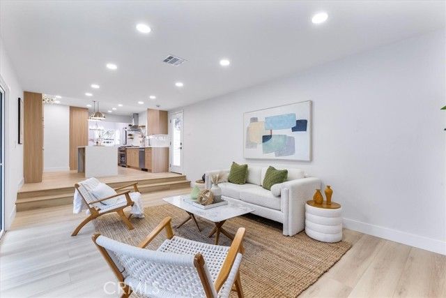 3960 Verdugo View Drive, Los Angeles, CA 90065