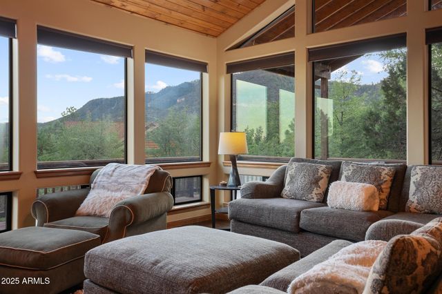 6607 W SPIRIT Trail, Pine, AZ 85544