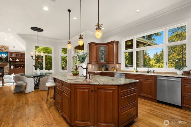 6351 163rd Place SE, Bellevue, WA 98006