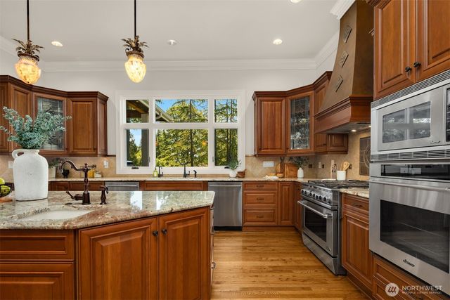 6351 163rd Place SE, Bellevue, WA 98006