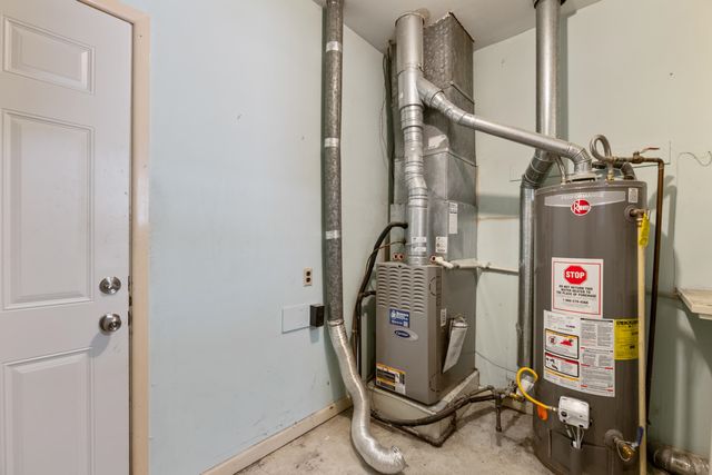 2331 S Dellrose St, Wichita, KS 67218