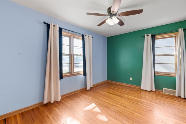 2331 S Dellrose St, Wichita, KS 67218