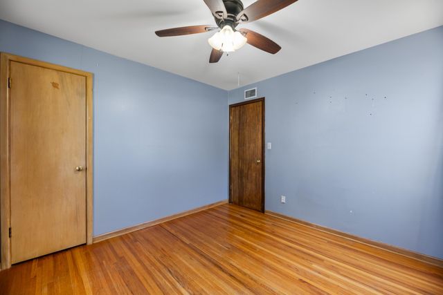 2331 S Dellrose St, Wichita, KS 67218