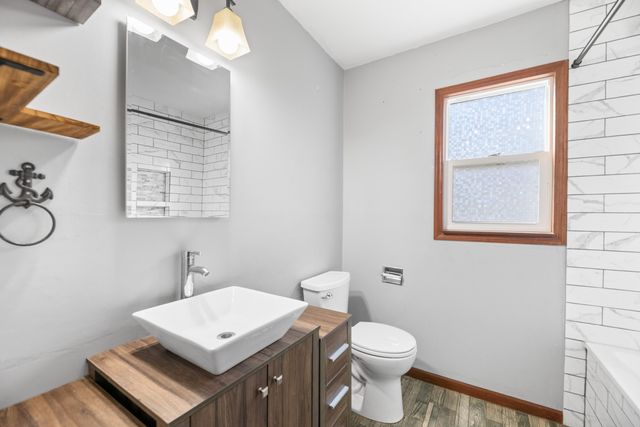 2331 S Dellrose St, Wichita, KS 67218