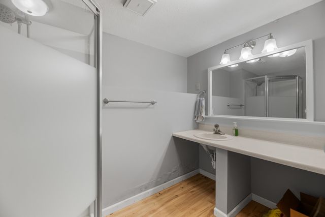 2331 S Dellrose St, Wichita, KS 67218