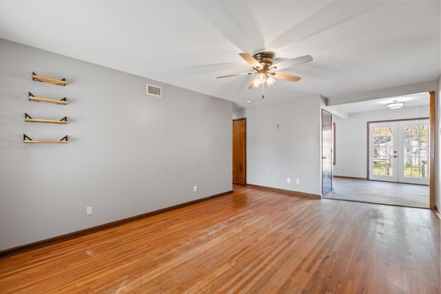 2331 S Dellrose St, Wichita, KS 67218