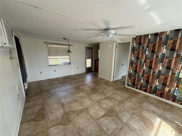 40 W COWLES STREET A, Englewood, FL 34223