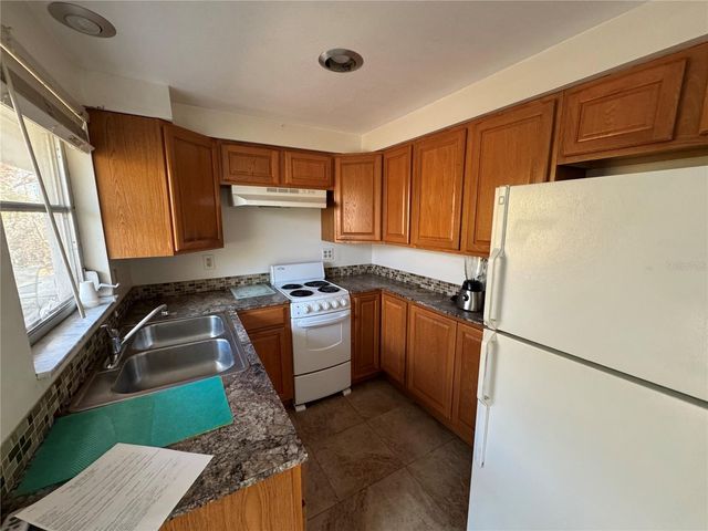 40 W COWLES STREET A, Englewood, FL 34223