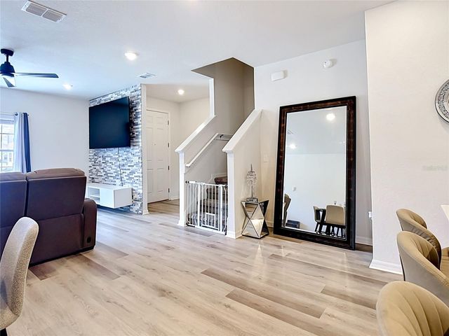 371 CROSSINGS AVENUE, St Cloud, FL 34771