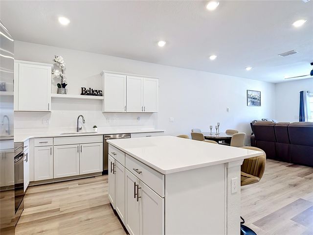 371 CROSSINGS AVENUE, St Cloud, FL 34771