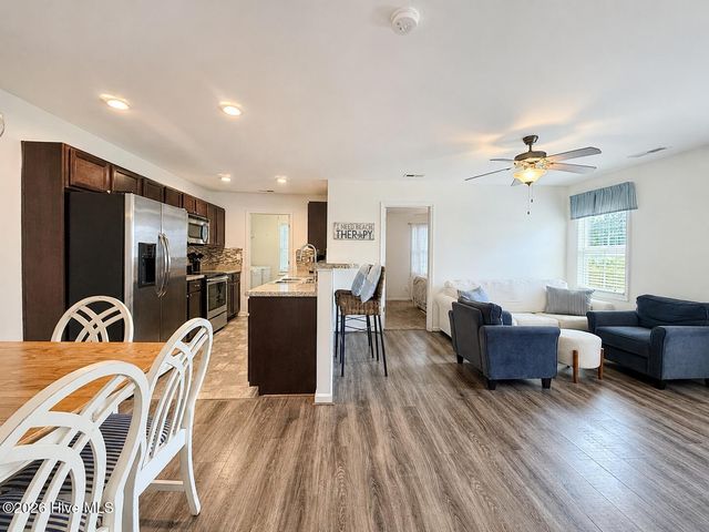 112a James Avenue, Surf City, NC 28445