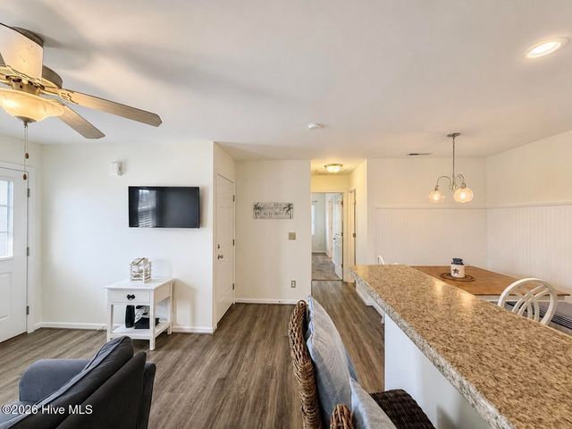 112a James Avenue, Surf City, NC 28445