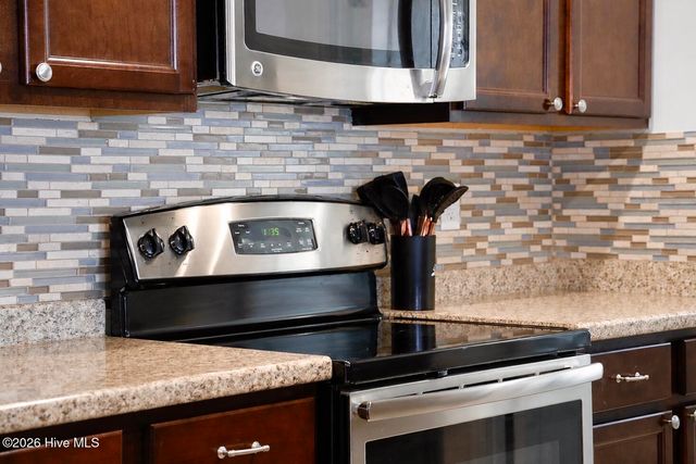 112a James Avenue, Surf City, NC 28445