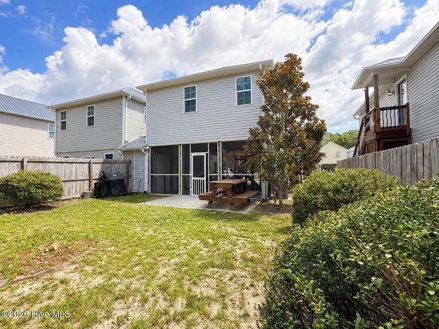 112a James Avenue, Surf City, NC 28445