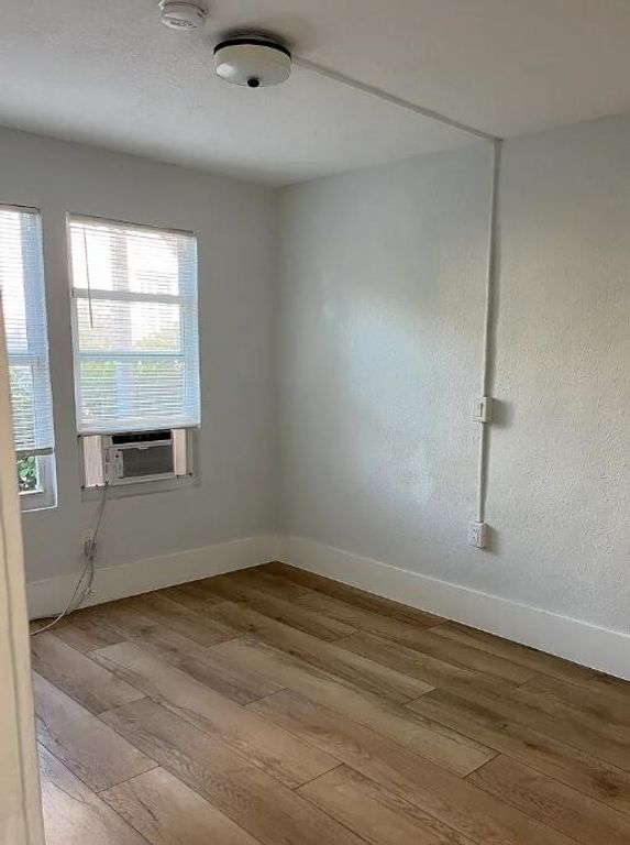 414 33RD Street 101, West Palm Beach, FL 33407