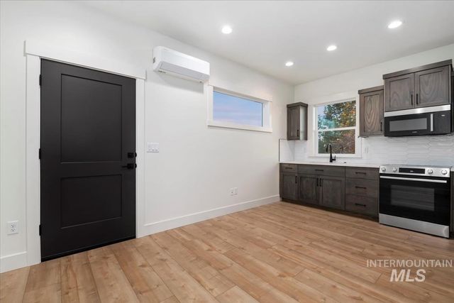 1709 N 31st St, Boise, ID 83703