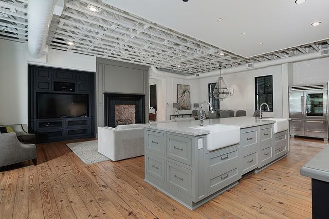 30 East Bay Boulevard, The Woodlands, TX 77380