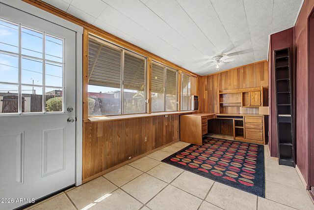 1725 W Pepper Place, Mesa, AZ 85201