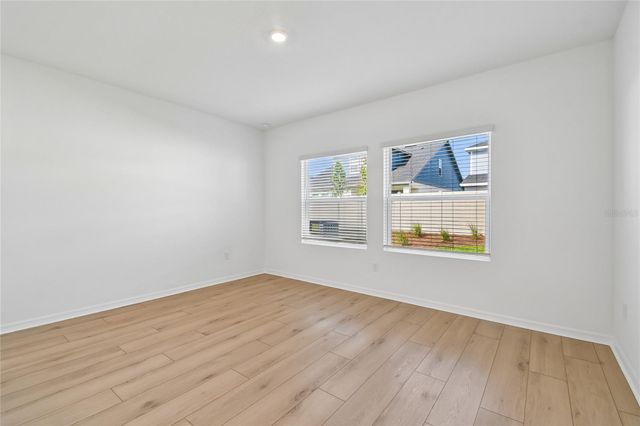 5836 NATIVE OAK STREET, Mount Dora, FL 32757