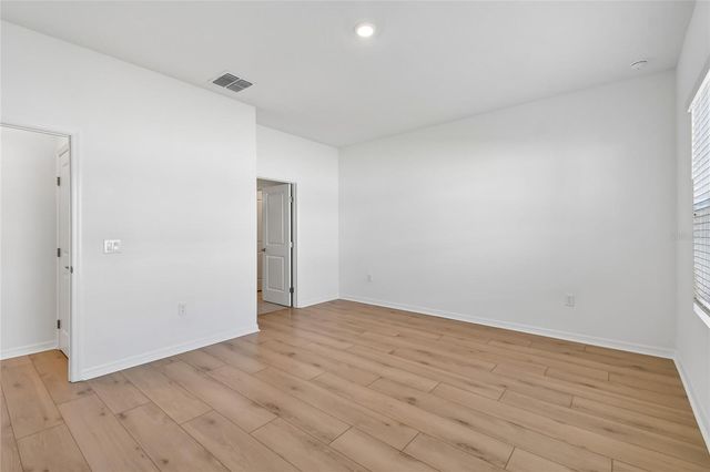 5836 NATIVE OAK STREET, Mount Dora, FL 32757