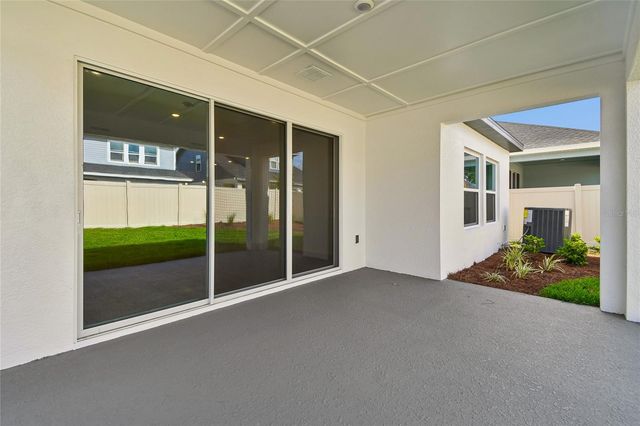 5836 NATIVE OAK STREET, Mount Dora, FL 32757