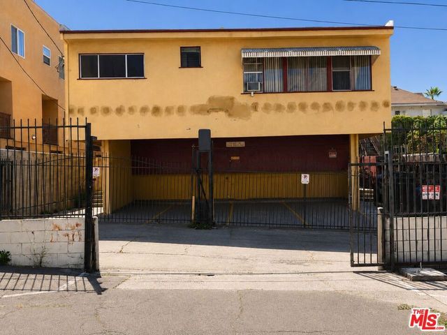 325 S Westlake Avenue, Los Angeles, CA 90057