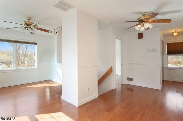 69 S Mountain Ave, Cedar Grove Twp., NJ 07009