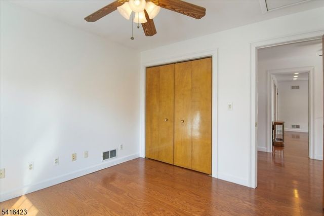 69 S Mountain Ave, Cedar Grove Twp., NJ 07009