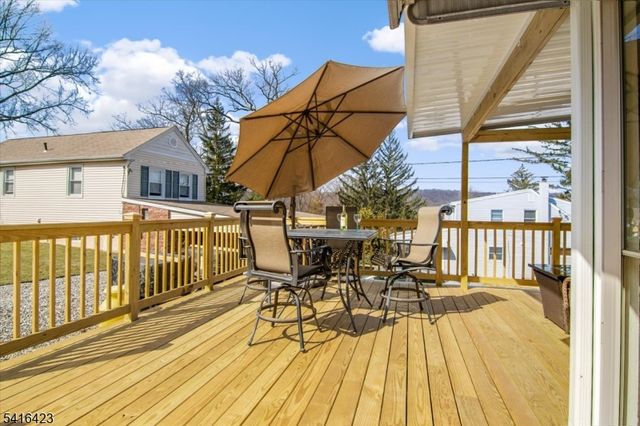 69 S Mountain Ave, Cedar Grove Twp., NJ 07009