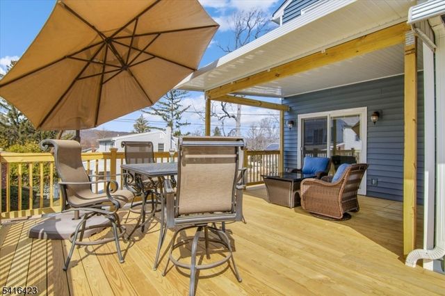 69 S Mountain Ave, Cedar Grove Twp., NJ 07009