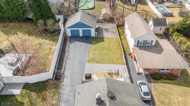 69 S Mountain Ave, Cedar Grove Twp., NJ 07009