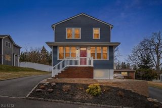 69 S Mountain Ave, Cedar Grove Twp., NJ 07009