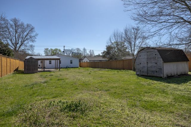 522 Wanda Dr, Nashville, TN 37210