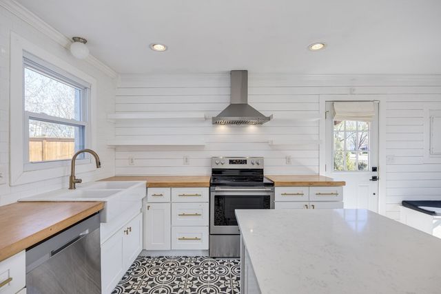 522 Wanda Dr, Nashville, TN 37210