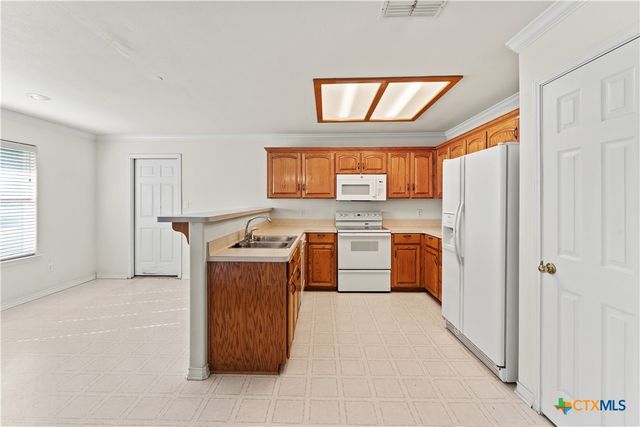 1101 Salado Oaks Drive, Salado, TX 76571