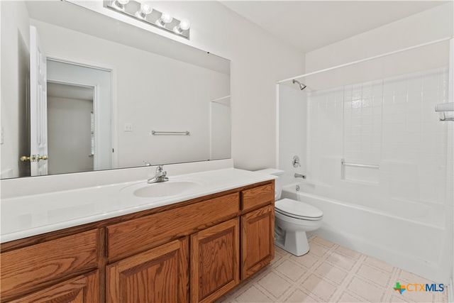 1101 Salado Oaks Drive, Salado, TX 76571