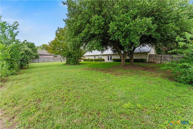 1101 Salado Oaks Drive, Salado, TX 76571