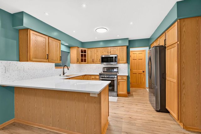 6487 Hilliard Drive, Canal Winchester, OH 43110