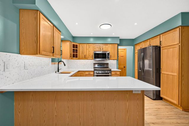 6487 Hilliard Drive, Canal Winchester, OH 43110