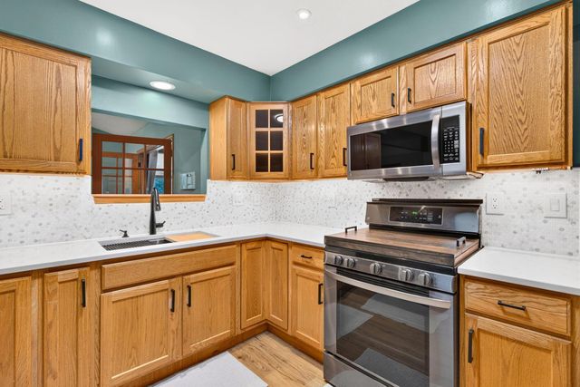 6487 Hilliard Drive, Canal Winchester, OH 43110
