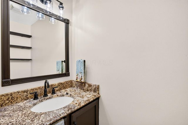 6487 Hilliard Drive, Canal Winchester, OH 43110