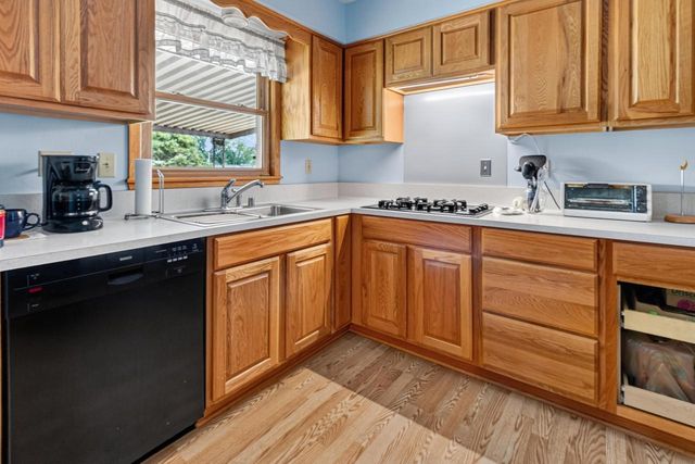 8826 S Patricia BOULEVARD, Oak Creek, WI 53154