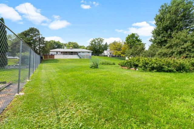 8826 S Patricia BOULEVARD, Oak Creek, WI 53154