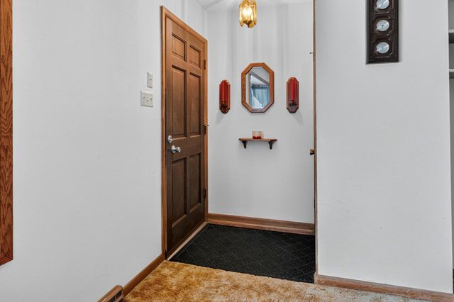 8826 S Patricia BOULEVARD, Oak Creek, WI 53154