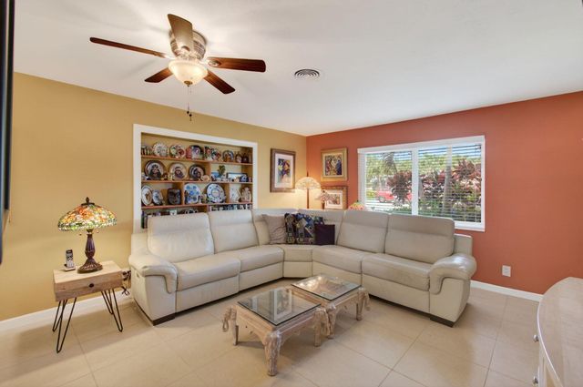 1060 Old Boynton Road, Boynton Beach, FL 33426